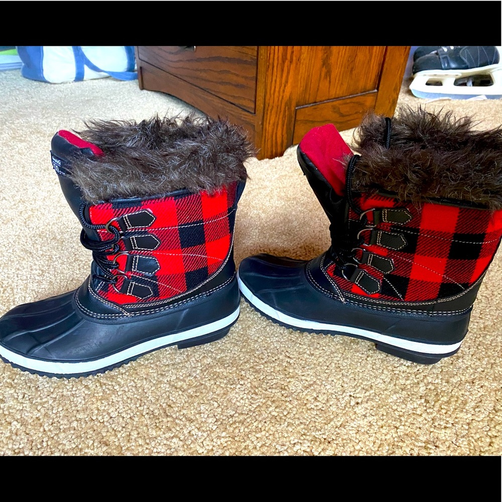 Thinsulate 200  Plaid New Womens Boots